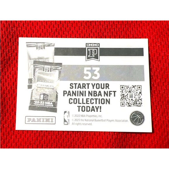 Victor Wembanyama Rookie - Picture 2 of 2